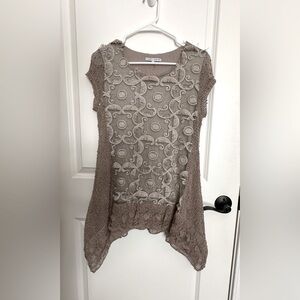 Tempo Paris brand lace sidetail top. Very beautiful! Size small.